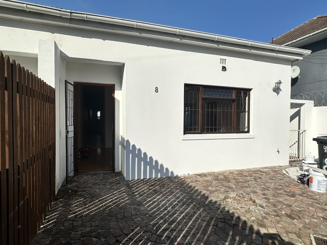 To Let 2 Bedroom Property for Rent in Wynberg Western Cape
